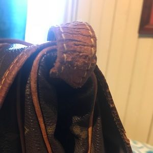 Authentic Louis Vuitton Saumur 30